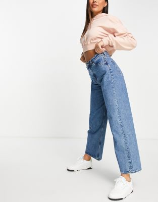 Monki Thea organic cotton baggy straight leg jeans in medium blue wash |  ASOS