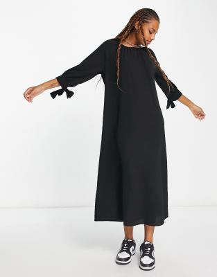 tie sleeve smock midi dress in black