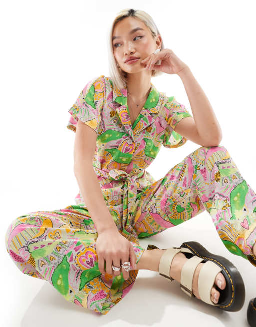 Monki tie waist jumpsuit in abstract hearts print, 3 of 4