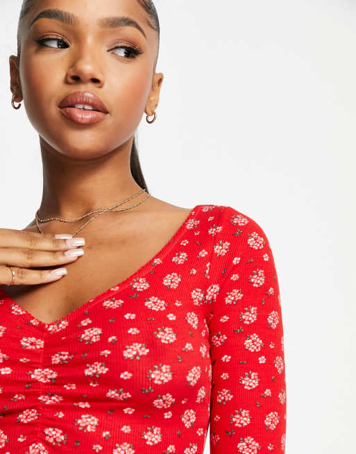 Monki - Top à col en V et manches longues - Rouge fleuri, 2 de 4