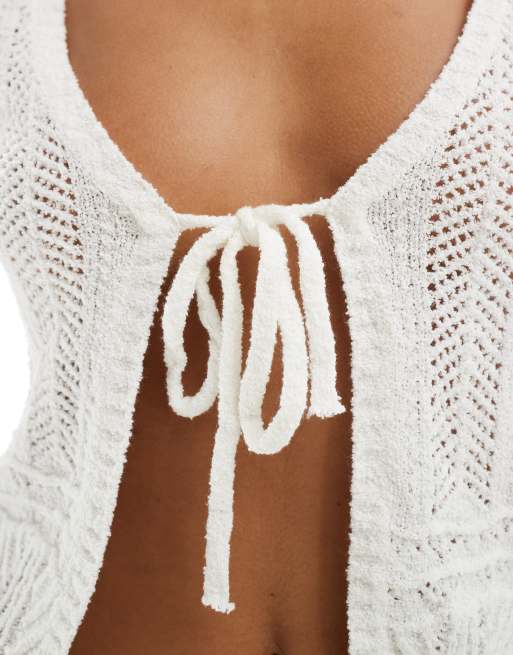 Monki - Top a maniche corte bianco in maglia all'uncinetto allacciato sul davanti, 3 di 4
