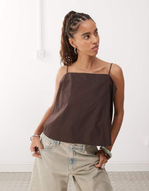 Monki - Top a trapezio marrone con spalline sottili - view 1