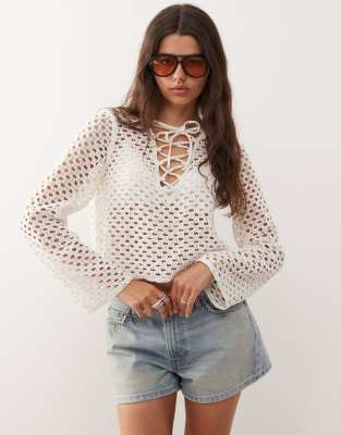 Monki - Top en maille ajourée en maille au crochet - Blanc