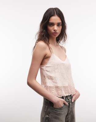 Monki - Top en satin texturé avec dentelle - Rose pêche