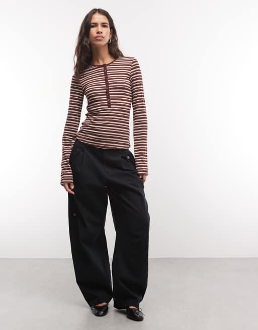 Monki top met lange mouwen en henleyhals in bruine streep, 2 van 4