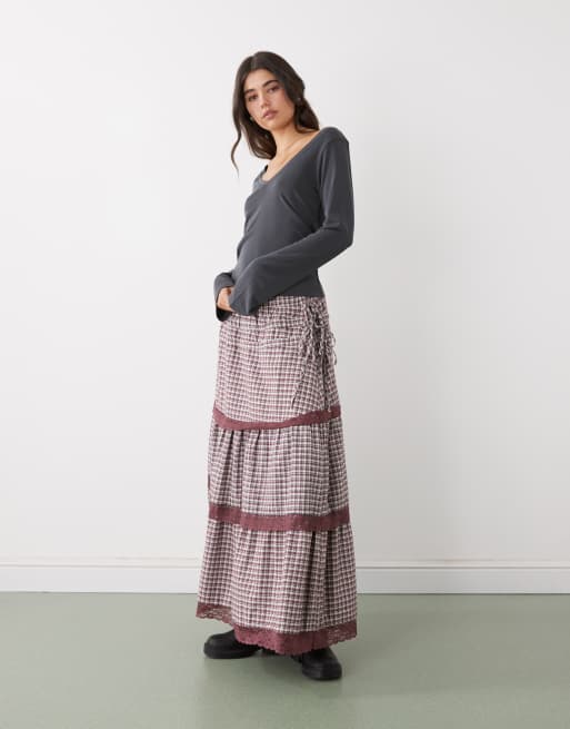 Monki - Top morbido con scollo a V nero in coordinato, 2 di 4