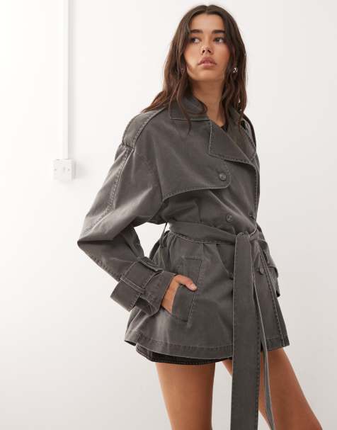 Monki - Trench-coat court en sergé - Noir délavé - view 1