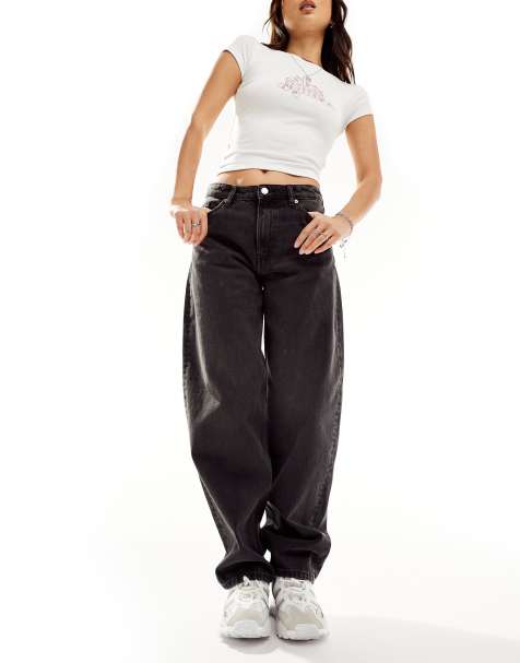 Monki – Uma – Jeans in verwaschenem Schwarz mit mittelhohem Bund und abgerundetem Beinschnitt - view 1