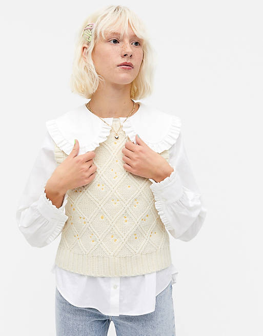Monki Unni embroidered floral knitted vest in white