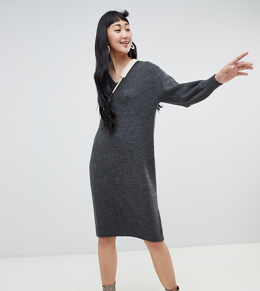 Monki v-neck knitted dress in grey
