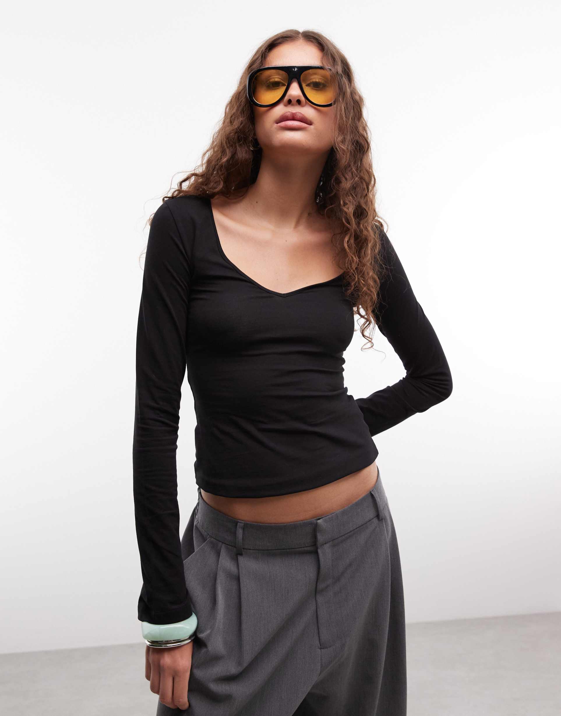 monki v-neck long sleeve top in black