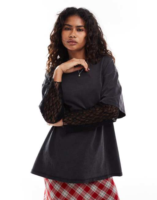 Monki - Vasket sort oversized T-shirt med blondedetaljer i ærmerne