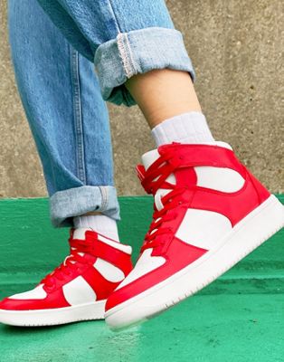 Monki high top basketball trainers in bright red - RED