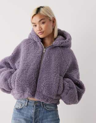 Monki - Veste à capuche duveteuse à fermeture éclair - Gris lilas