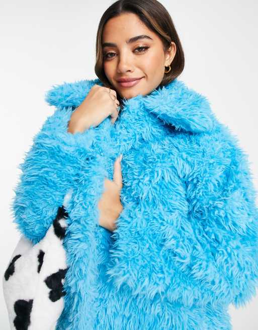 Monki Veste en fausse fourrure Bleu vif ASOS