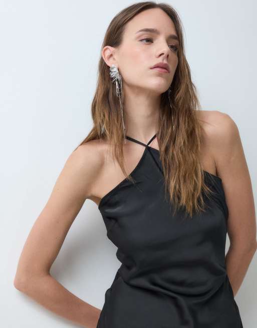 Monki vestido mini halter de satén en negro, 2 de 4