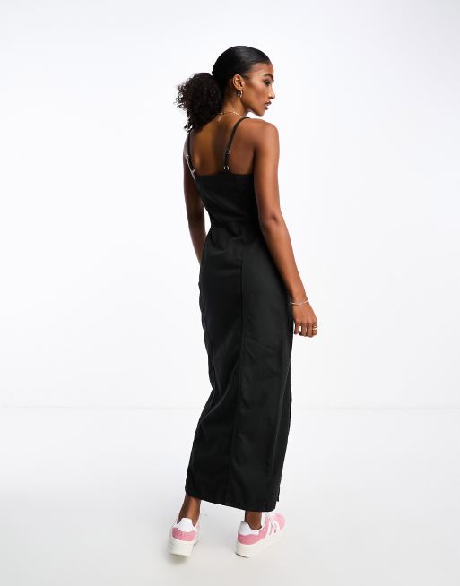 Monki Vestito salopette di jeans midi nero