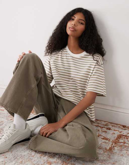 Monki – Vit och kakigrön, randig t-shirt med boxig passform, 4 av 4