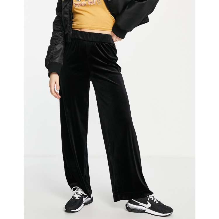 Black Velvet Trouser –