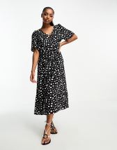 Only puff sleeve wrap midi dress in green spot | ASOS