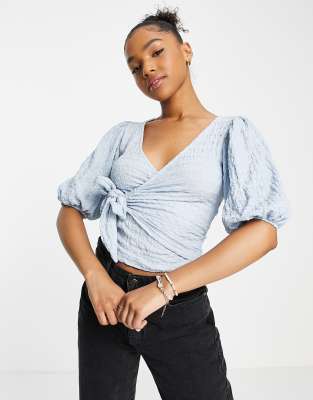 新品タグ✨希少マディソンブルー　PUFF SLEEVE LINEN BLOUSE Monki wrap side blouse in dusty blue | ASOS
