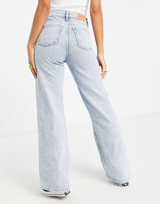 Monki – Yoko – Blekta jeans i bomull med vida ben och revor framtill - MBLUE, 2 av 4