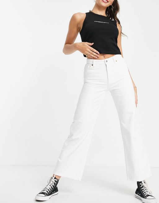 Monki - Yoko - Jeans taglio corto a fondo ampio in cotone bianchi - WHITE