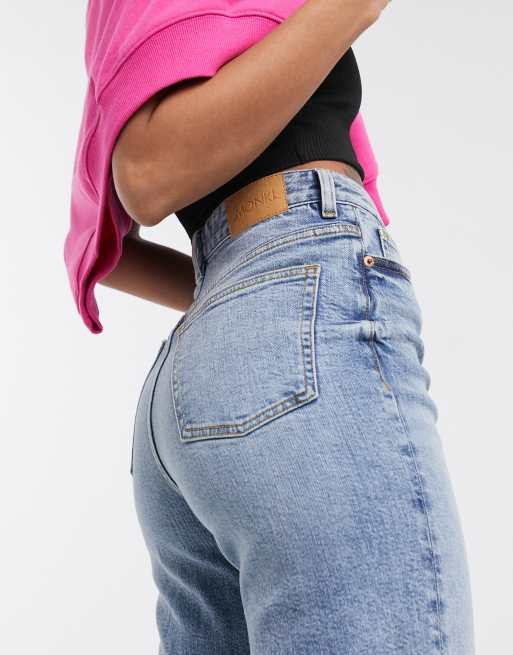 Monki - Zami - Jeans dritti a vita alta blu vintage