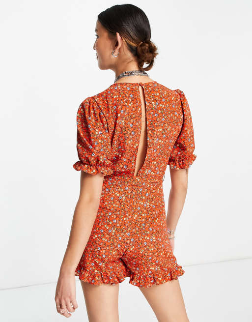 Mono corto rojo con estampado de flores y volantes de Topshop, 2 de 4