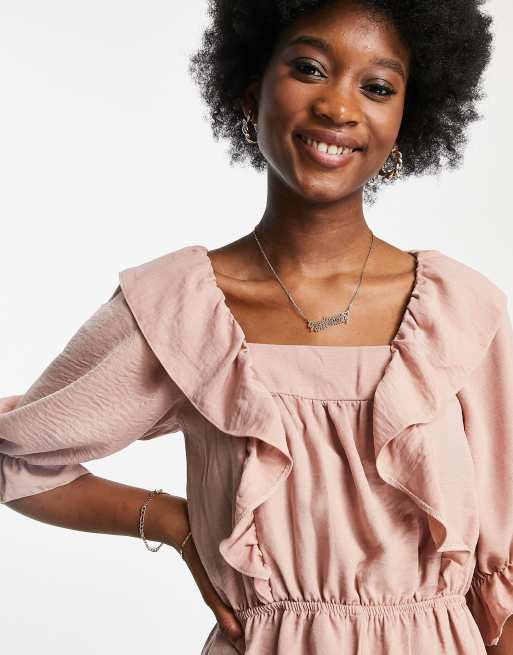 Mono corto rosa con detalle de volantes de Miss Selfridge, 2 de 4