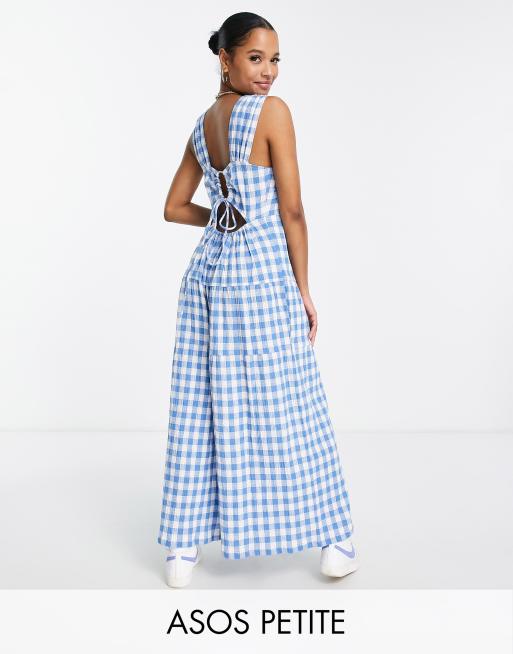 Mono largo a cuadros vichy azules amplio con lazada trasera de ASOS DESIGN Petite