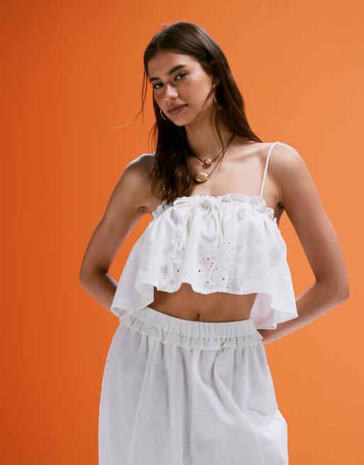 Mono largo blanco marfil de pernera barrel con diseño a capas y detalles de encaje de ASOS DESIGN, 3 de 4