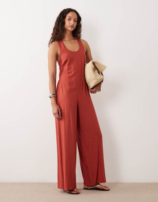 Mono largo color óxido de pernera ancha con detalle retorcido en la espalda de ASOS DESIGN