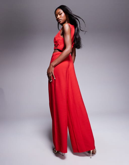Mono largo rojo con parte delantera cruzada, abertura y detalle de hebilla de ASOS DESIGN
