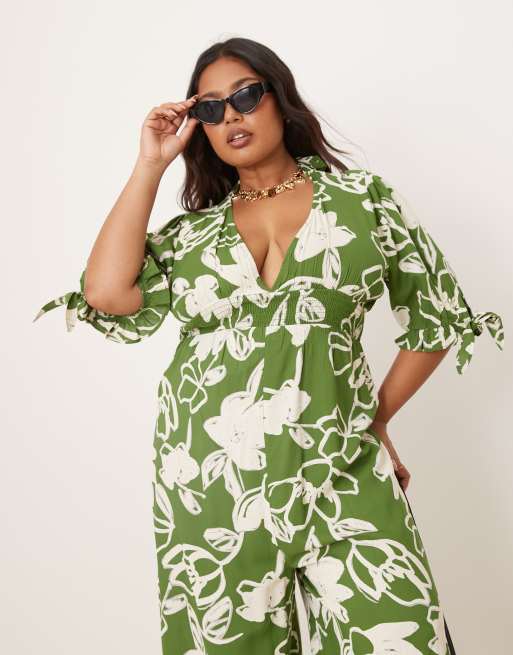 Mono largo verde con cintura fruncida y estampado floral de ASOS DESIGN Curve , 2 de 4
