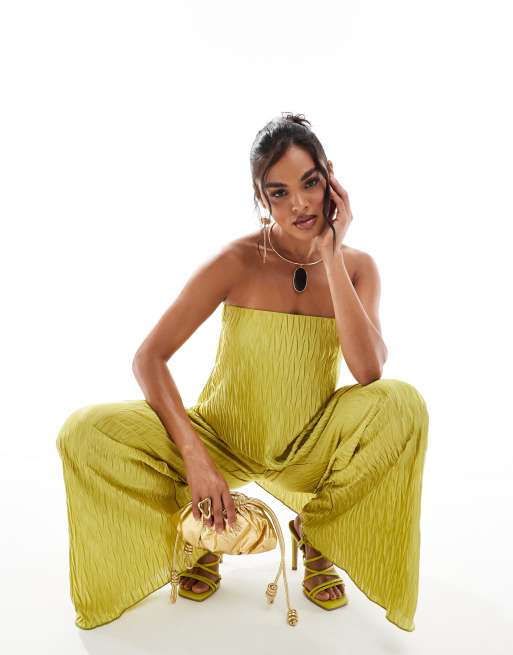 Mono largo verde lima plisado de pernera ancha con escote palabra de honor de ASOS DESIGN, 2 de 4