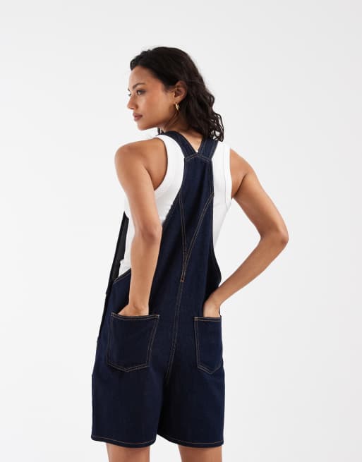 Mono vaquero corto estilo peto con lavado enjuagado de ASOS DESIGN, 4 de 4