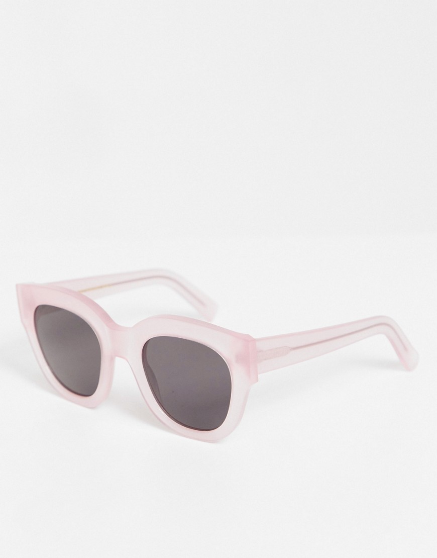 Monokel Eyewear - Cleo - Ronde zonnebril voor dames in doorzichtig roze-Verschillende kleuren