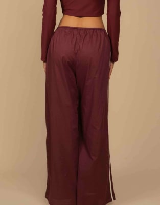 Montce Sporty Drawstring Wide-leg Pants In Burgundy