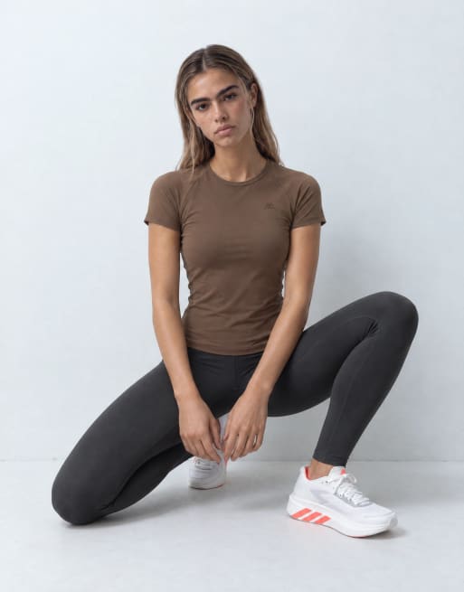 Montirex Form baby tee in brown, 7 of 9