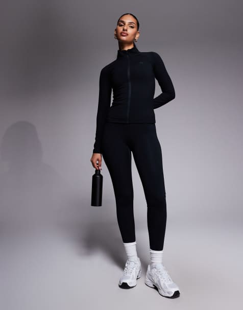 Montirex Form set in black - view 1