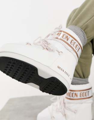 moon boots rose