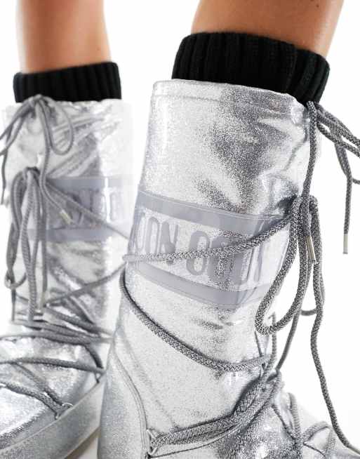 Moon Boot high ankle snow boots in silver