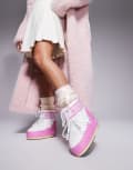 Moon Boot Icon low boots in light pink