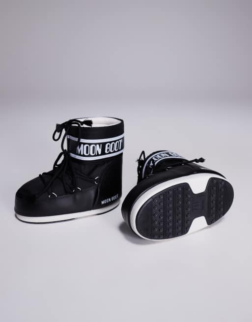 Moon Boot Icon low nylon boots in black, 2 of 4