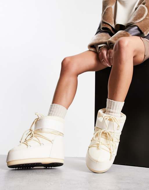 Asos hotsell moon boots