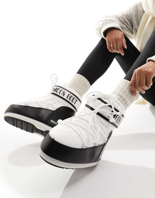 Columbia Moritza Shield snow boots in off white