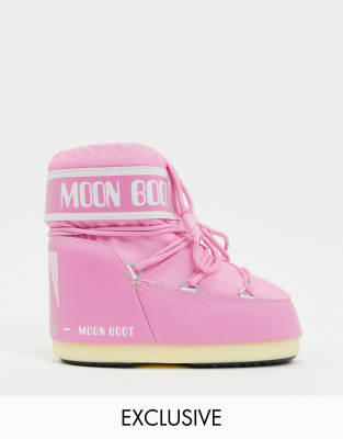 ♡ྀི on X: not a single thought just the powder pink dior moon boots   / X