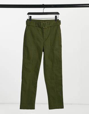 olive green pants with side pockets