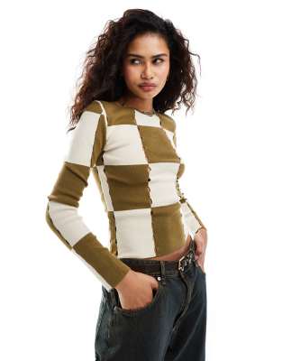 Moon River checkerboard hole-knitted ribbed top in olive-Green